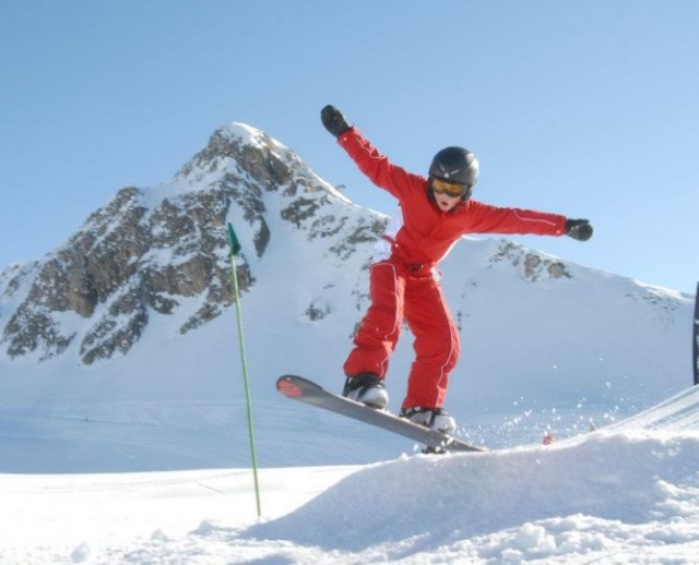 esperto di snowboard per bambini 